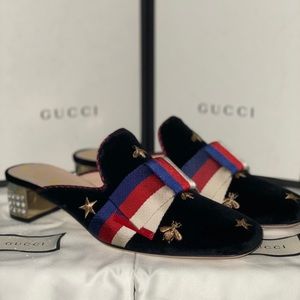 - Embroidered velvet slide with Sylvie bow